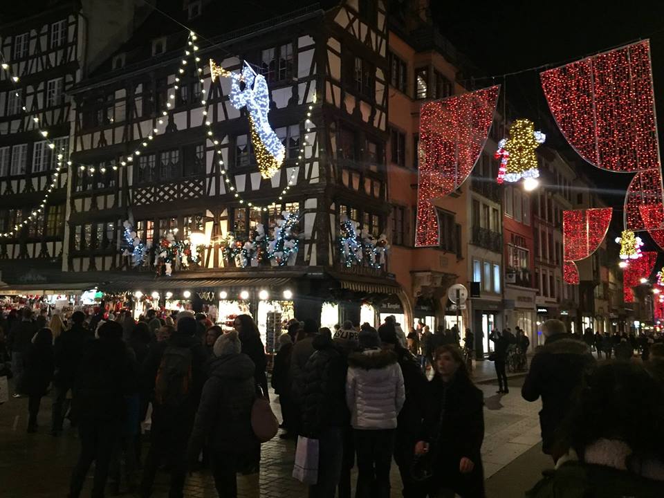 Mercado de Natal de Strasbourg na França. Foto: NiKi Verdot.