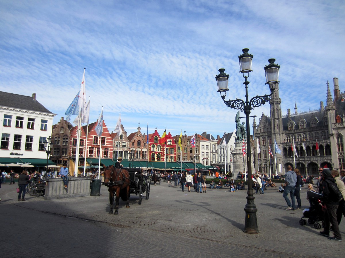 Markt - Bruges, Bélgica. Foto: NiKi Verdot | 1001 Dicas de Viagem