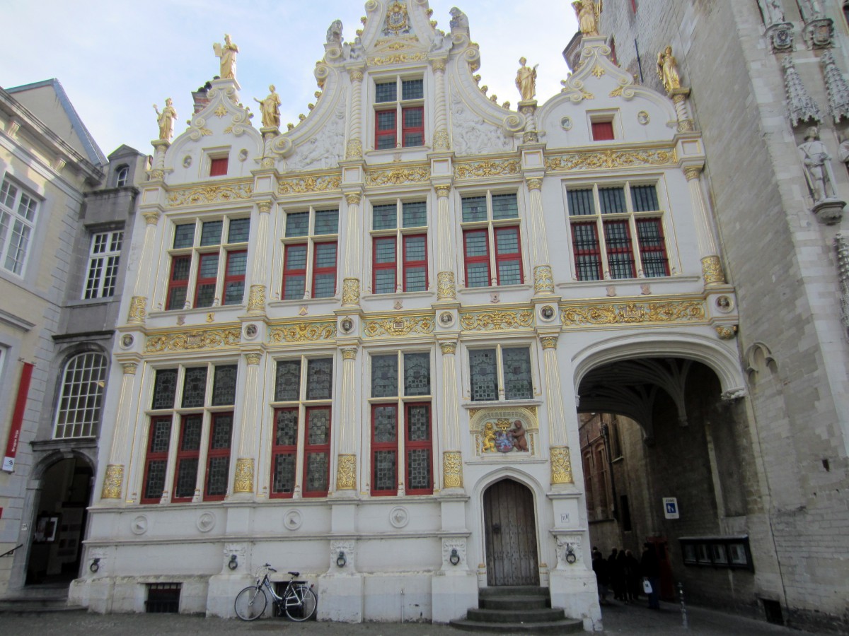 Greffe Civil (registro civil) na Praça Burg - Bruges, Bélgica. Foto: NiKi Verdot | 1001 Dicas de Viagem 