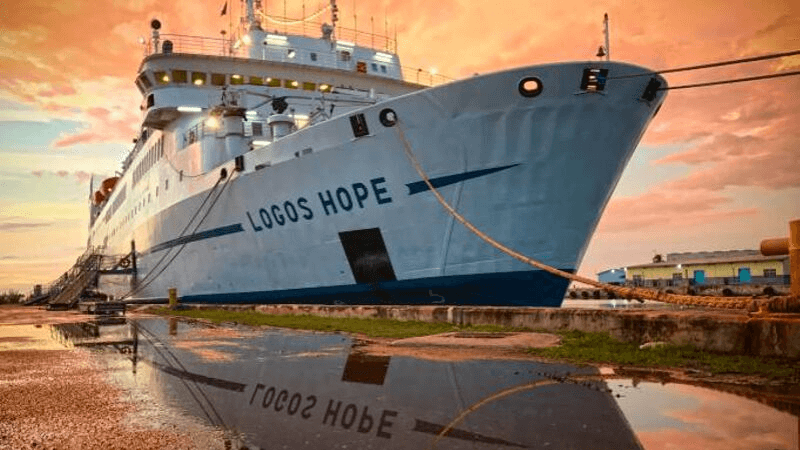 Logos Hope Ship - Maior livraria flutuante do mundo