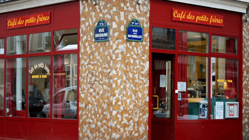 Le café des Petits Frères des Pauvres - O café mais barato de Paris