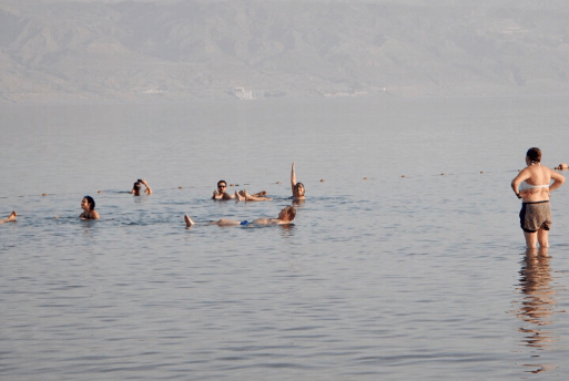 Flutuação no Mar Morto - Dead Sea Israel 2