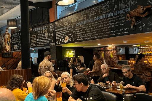Bar da Dona Onça | Restaurante em São Paulo Bar da Dona Onça. Restaurante Dona Onça. Restaurante no centro de São Paulo. Dona Onça no Edifício Copan. Casa do Porco. Restaurantes em São Paulo. Bares em São Paulo. Onde comer no centro de São Paulo.