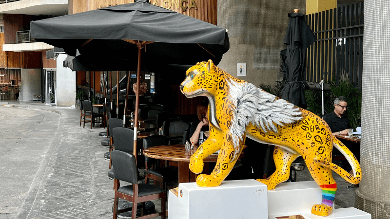 Bar da Dona Onça. Restaurante Dona Onça. Restaurante no centro de São Paulo. Dona Onça no Edifício Copan. Casa do Porco. Restaurantes em São Paulo. Bares em São Paulo. Onde comer no centro de São Paulo.